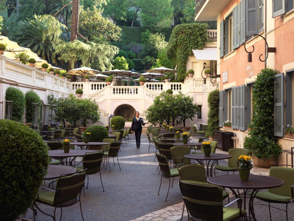 Jardim secreto do Hotel de Russie em Roma/Facebook