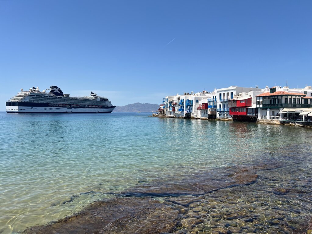 Vista para Little Venice, Mykonos, Grécia. Foto: Fernanda Antônia Bernardes