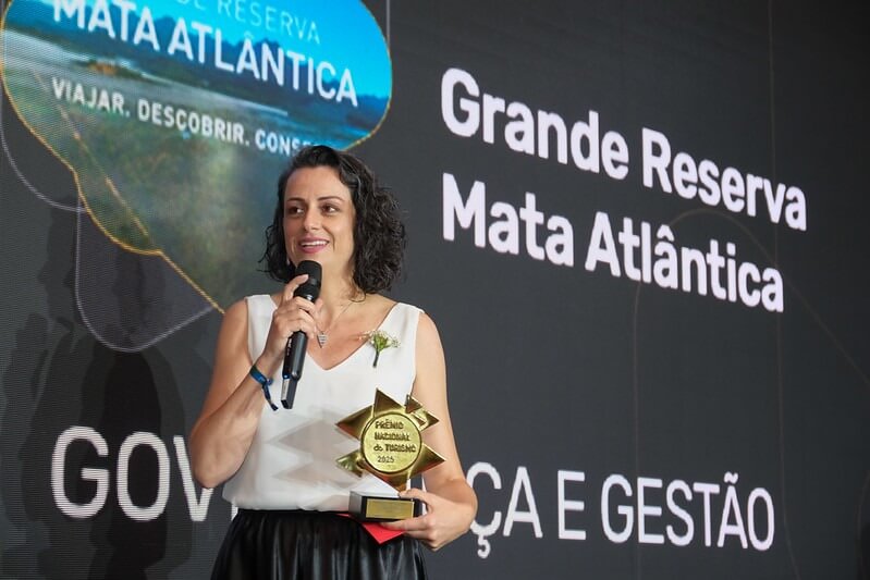 Luiza Silva, turismóloga e embaixadora da Grande Reserva Mata Atlântica em Santa Catarina, recebe o Prêmio Nacional do Turismo 2025. Foto: André Zímmerer