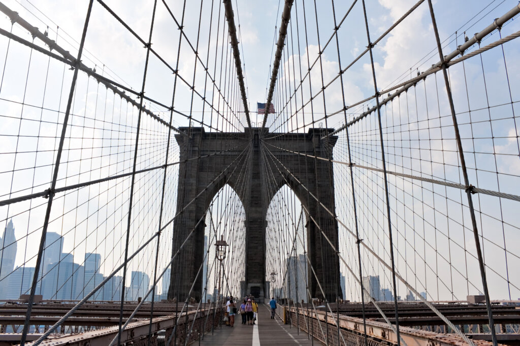 A famosa e histórica Brooklyn Bridge, na cidade de Nova Iorque. Foto: Divulgação