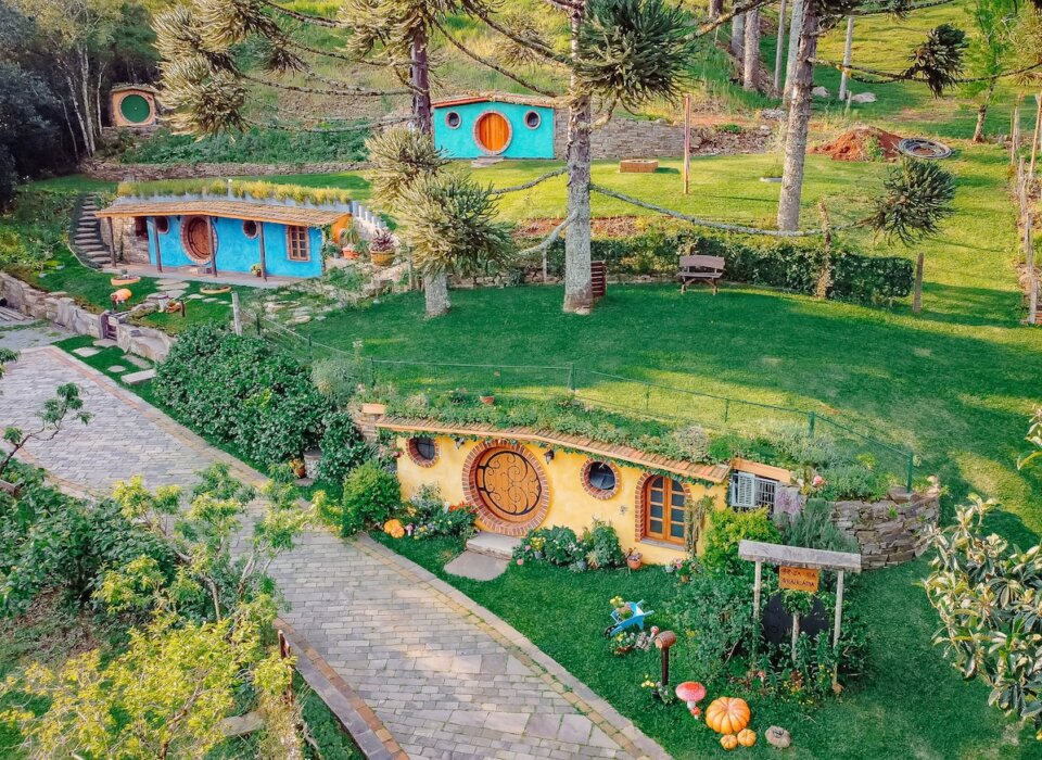 Hospedagem temática em casa de hobbit no Condado de Prata, em Nova Prata